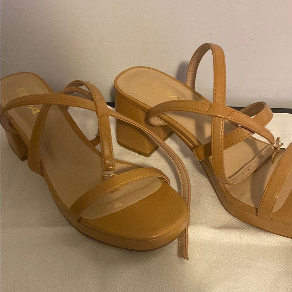 Women's Tan Strappy Block Heel Sandals